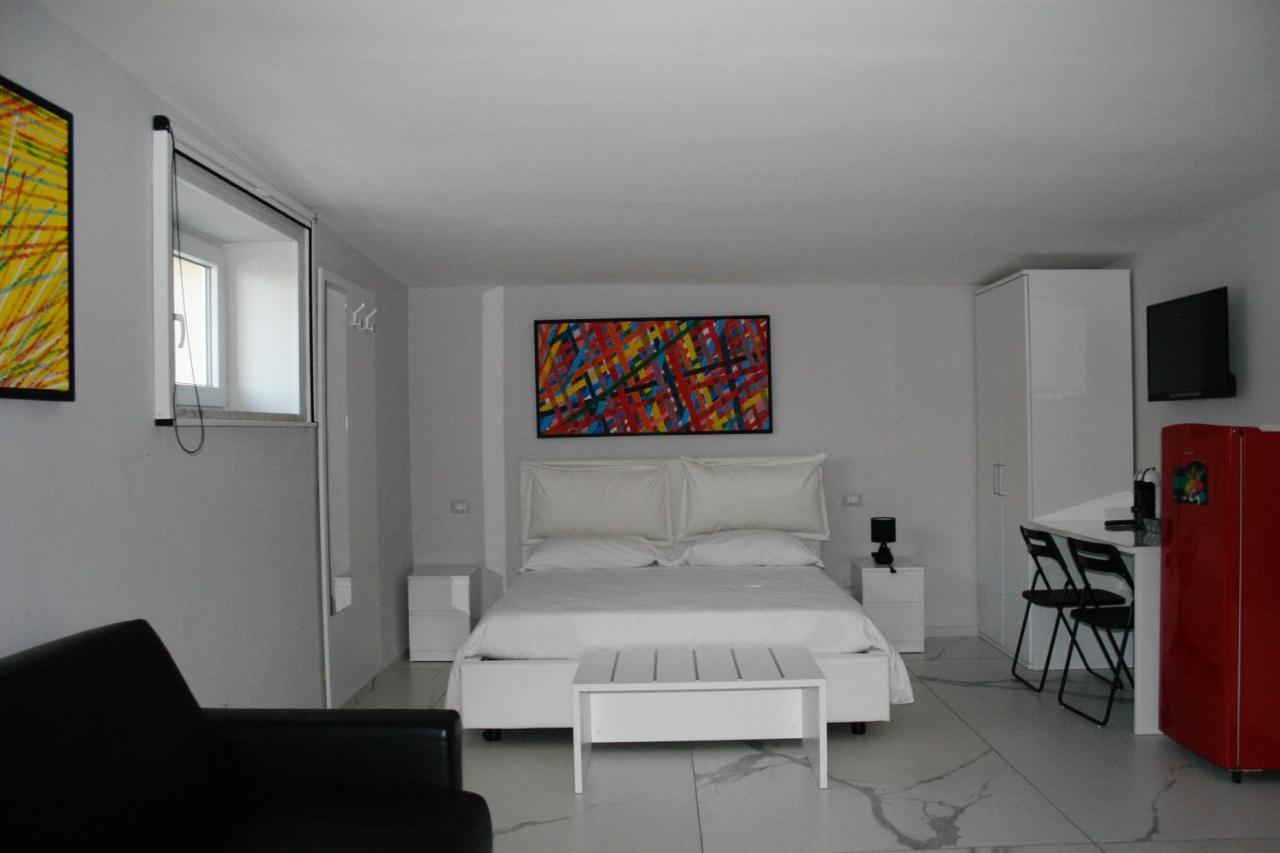 Apartments Via Piave Матера Экстерьер фото
