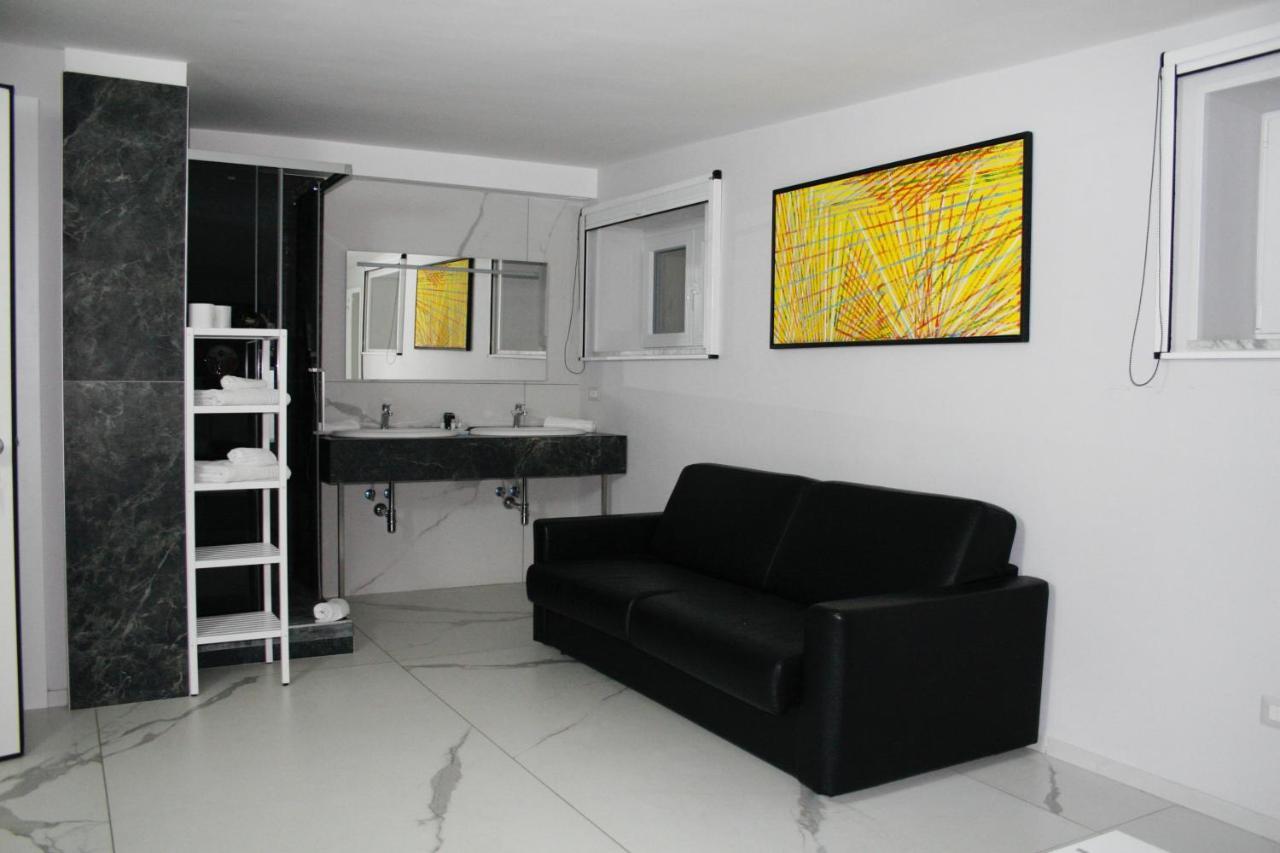 Apartments Via Piave Матера Экстерьер фото